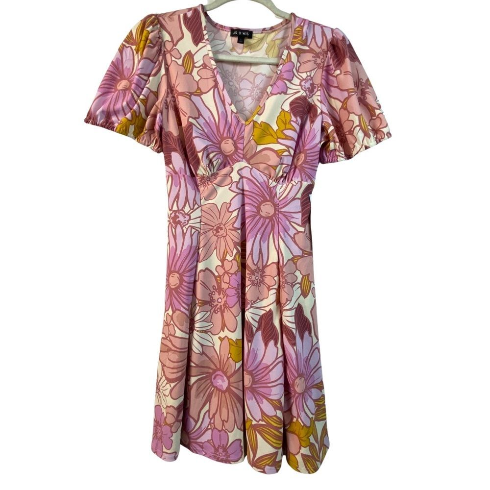 As U Wish NWT Short Sleeve V-Neck Pink Floral Fit and Flare Dress Juniors L